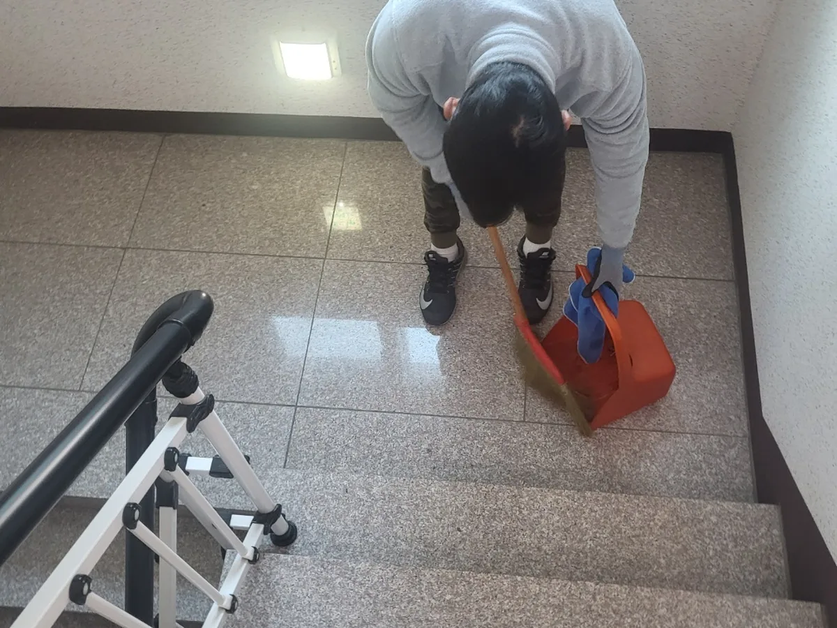 정읍시 망제동 오피스 기계실 장비 주변 정밀 위생청소 사례 - 행진크린