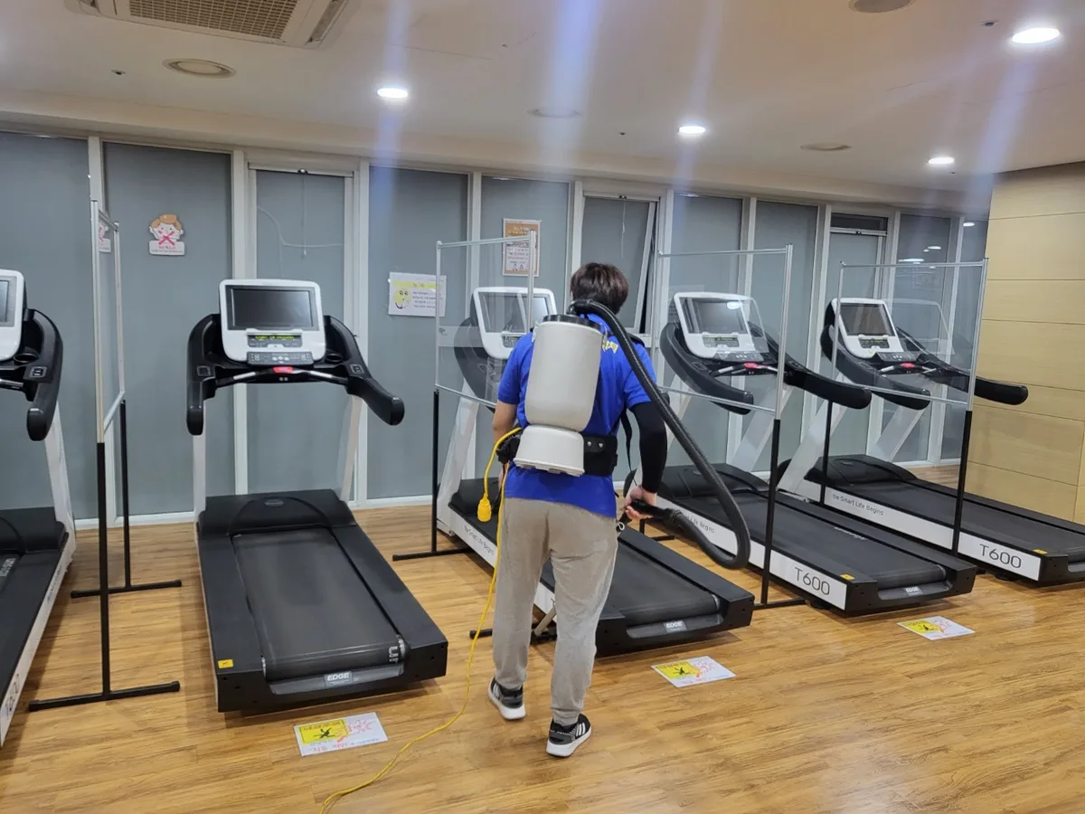 전주시 덕진구 중동 헬스장 탕비실 직원 휴게공간 위생청소 사례 - 행진크린