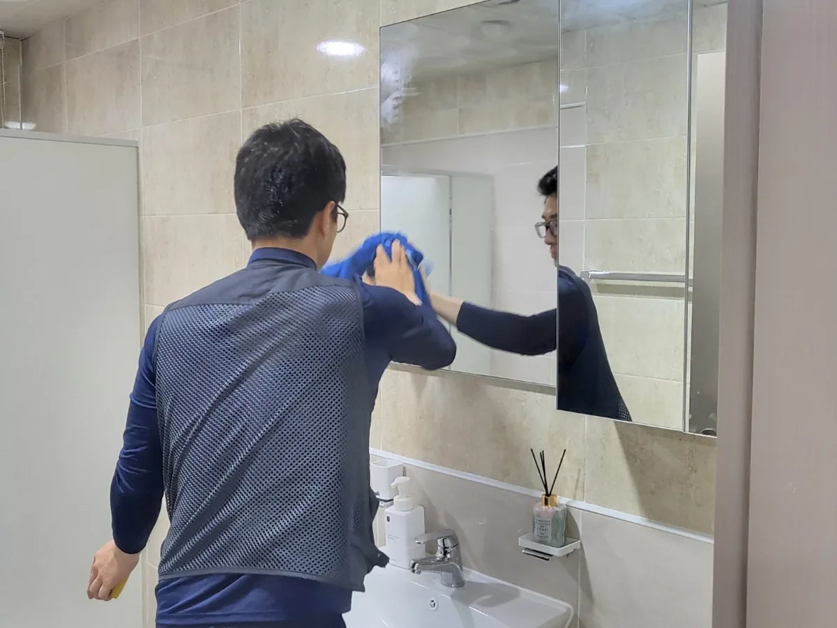 정읍시 삼산동 사무실 집기 창고 위생청소 사례 - 행진크린